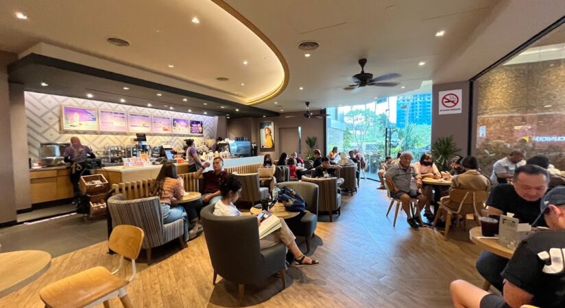 The Coffee Bean & Tea Leaf restaurant
